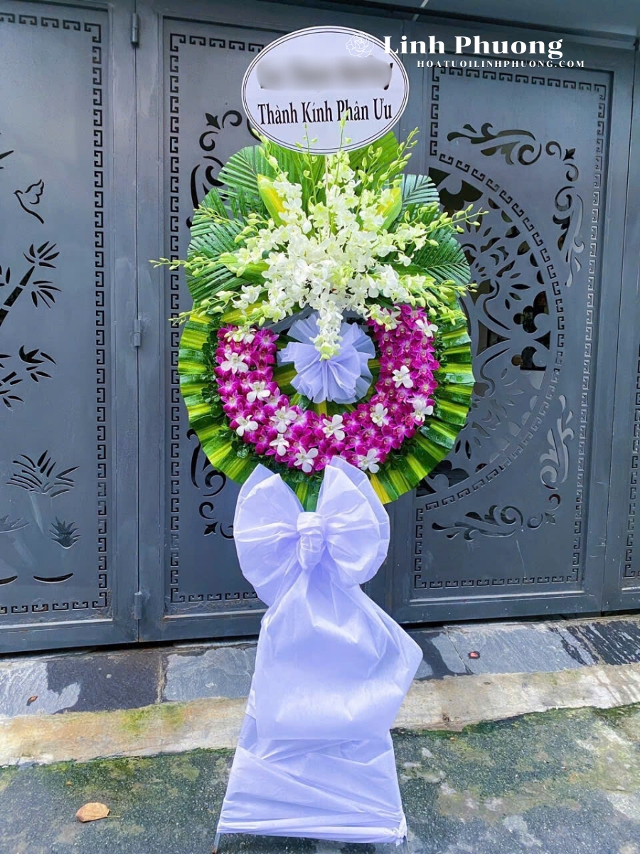 Vòng Hoa Phúng Viếng Kính Cẩn