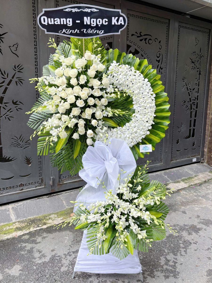 Hoa Tuoi Linh Phuong Lan Toa Yeu Thuong Kệ Hoa Tang Lễ Hồng Trắng